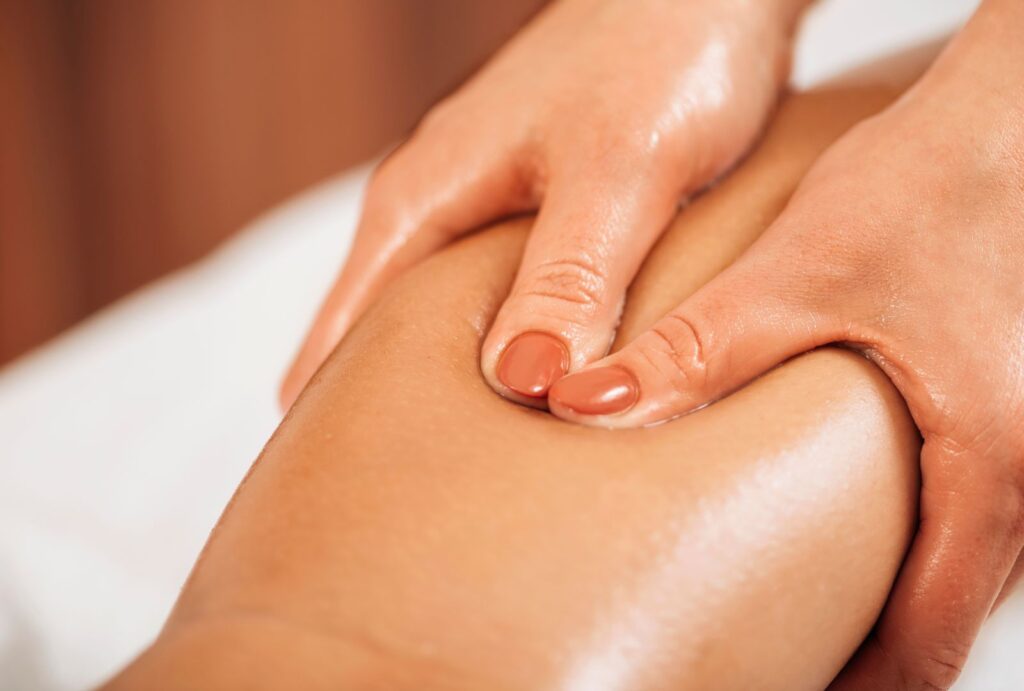 El masaje linfático para aprender cómo evitar la hinchazón